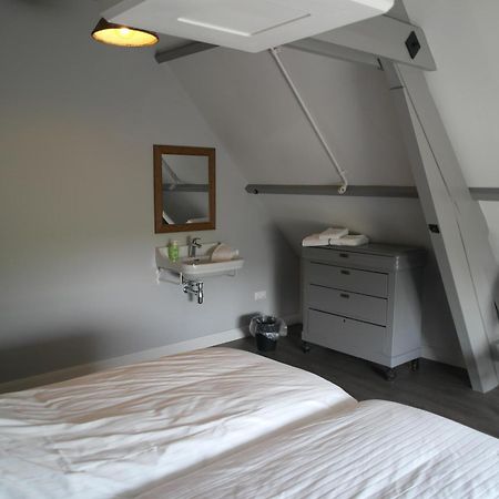 B&B groepsaccommodatie De Pastorie Lage Mierde Extérieur photo
