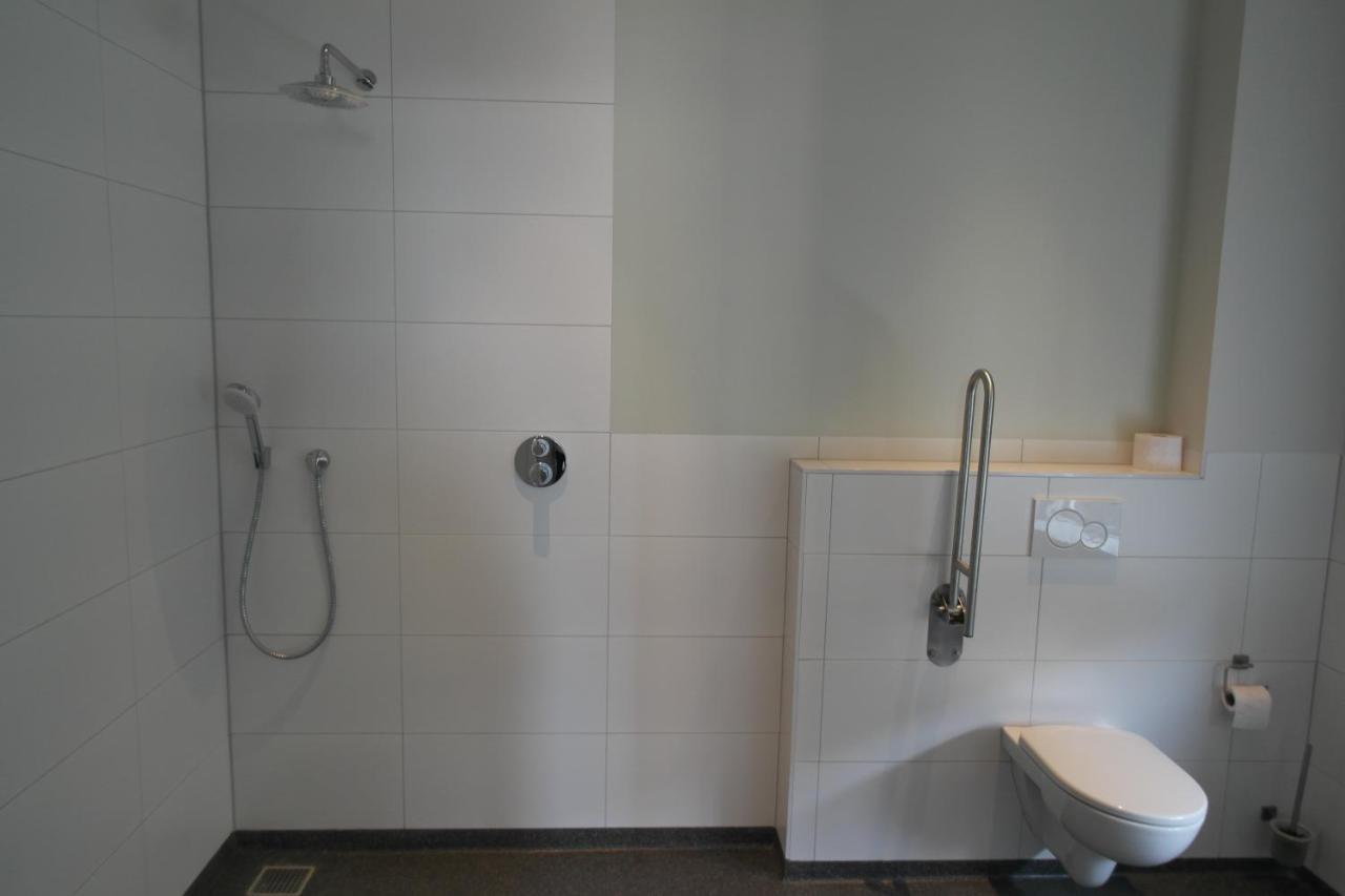 B&B groepsaccommodatie De Pastorie Lage Mierde Extérieur photo