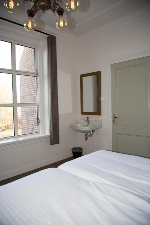 B&B groepsaccommodatie De Pastorie Lage Mierde Extérieur photo