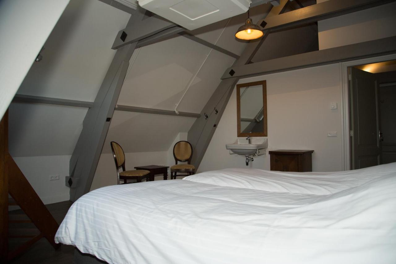 B&B groepsaccommodatie De Pastorie Lage Mierde Extérieur photo
